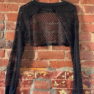 4. Front cut out mesh long sleeve crop top